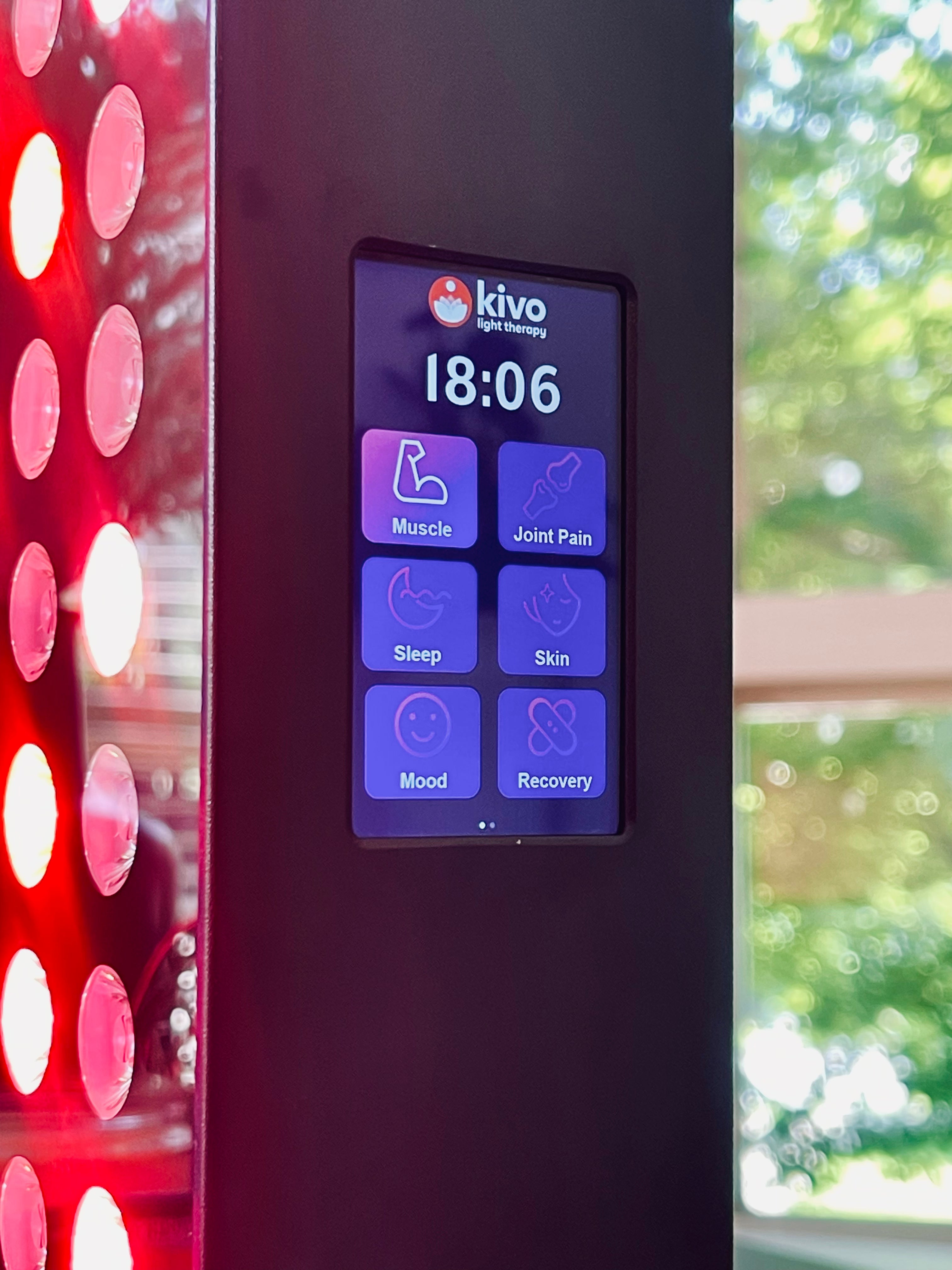 Kivo Pro 1500: Premium Large Red Light Therapy Panel